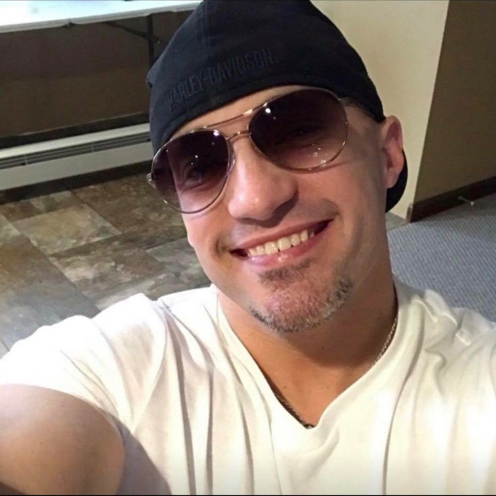 Meet your Posher, Brandon